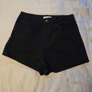 Refuge Dark Jean Shorts
